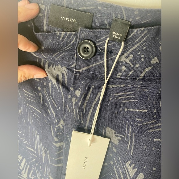 VINCE NWT Men's Blue Patterned Chino  Designer Hemp Shorts - Picture 5 of 9